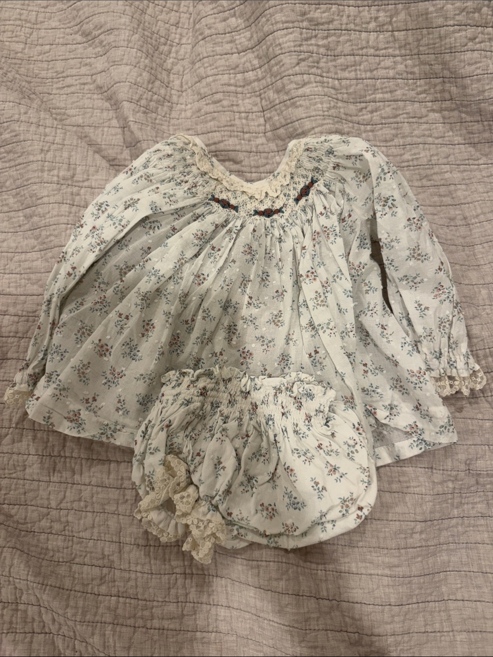 Girls Floral Smocked Long-Sleeve Dress and Bloomers Set - Cream
